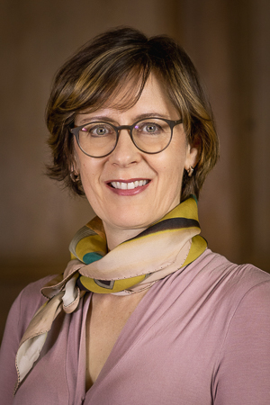 Bettina Volland
