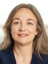 Esther Straub